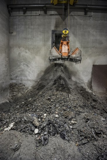 Garbage, household waste, waste separation, waste incineration, waste incineration plant, energy, TREA, Eschbach, Breisgau, Baden-WÃ¼rttemberg, Germany