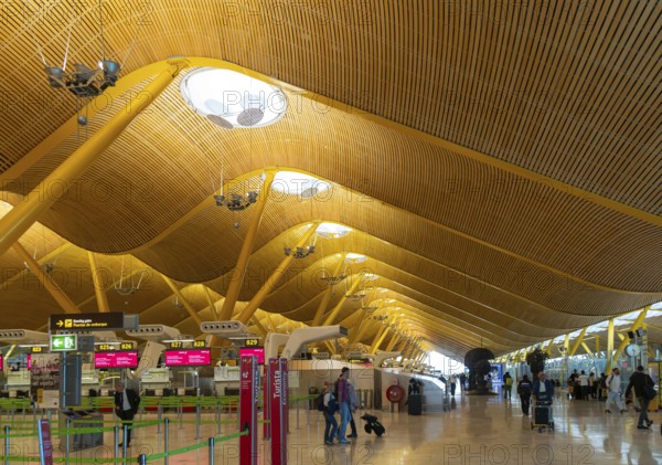 Modern architecture interior of terminal 4 building, Adolfo SuÃ¡rez Madridâ€“Barajas airport, Madrid, Spain