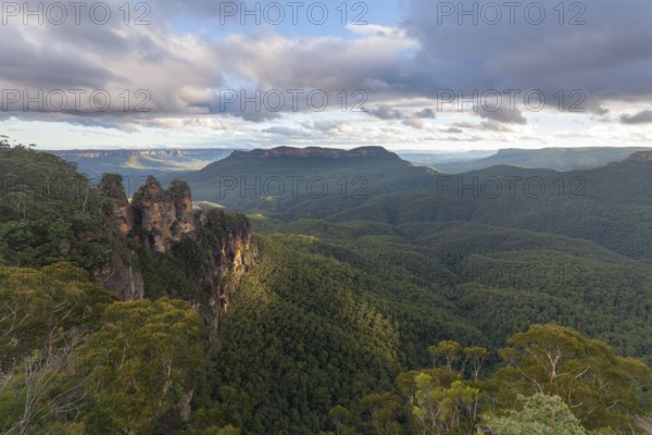 Evening sky over the Three Sisters at Echo Point in Katoomba, Blue Mountains, New South Wales, Australia