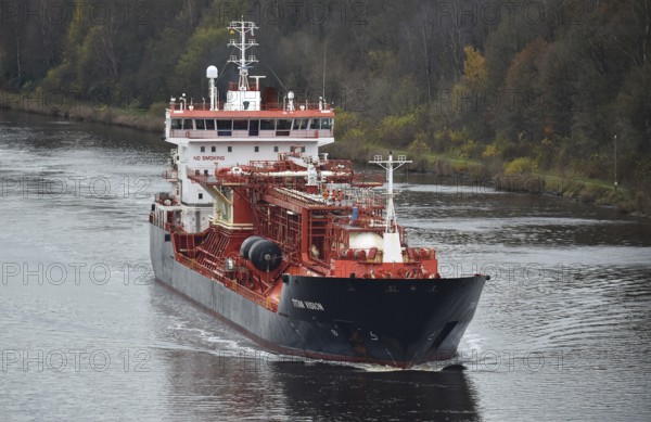 LNG tanker TITAN VISION sails in the Kiel Canal, NOK, Kiel Canal, Kiel Canal, Schleswig-Holstein, Germany