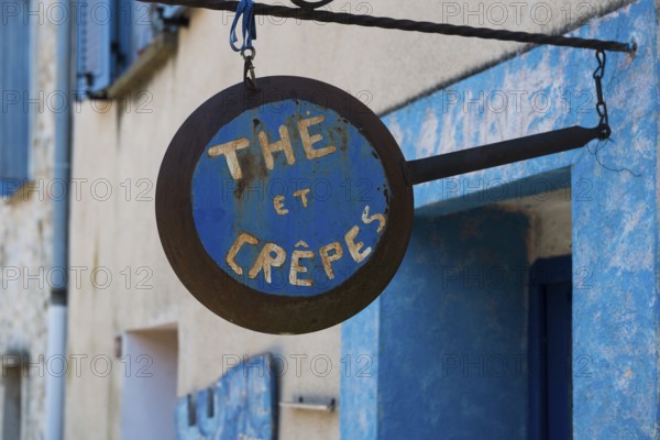 Picturesque mountain village overlooking the sea, Sainte-Agnès, near Menton, Cote d'Azur, Alpes-Maritimes, Provence-Alpes-Cote-d'Azur, South of France, France