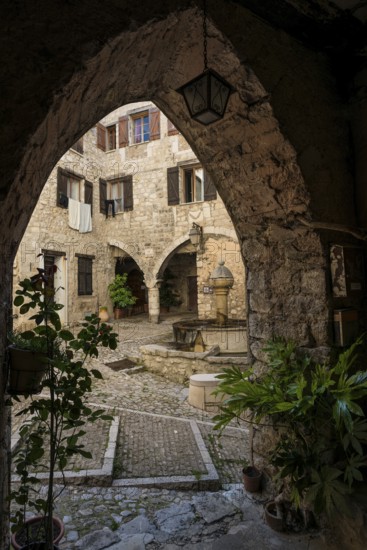 Picturesque medieval mountain village, Peille, near Monaco, Cote d'Azur, Alpes-Maritimes, Provence-Alpes-Cote-d'Azur, South of France, France