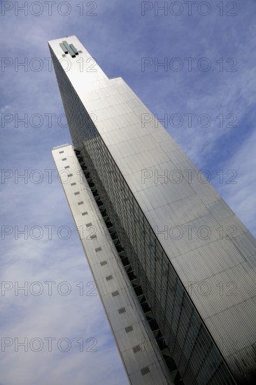 Dreischeibenhaus, Dreischeibenhochhaus, architect Helmut Hentrich, 94 metre high office and administration building, Düsseldorf, North Rhine-Westphalia, Germany