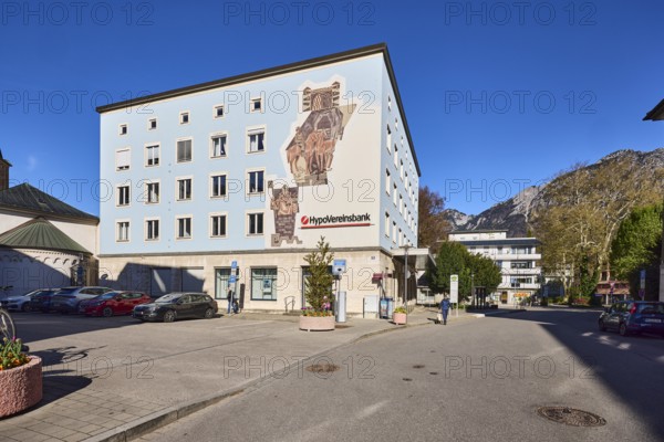 HypoVereinsbank, UniCredit Bank GmbH, residential and commercial building, car park, mountains, trees, blue sky, cloudless, Bahnhofstrasse, Bad Reichenhall, Berchtesgadener Land district, Bavaria, Germany
