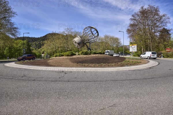 Saltworks roundabout, lantern, trees, vehicles, stainless steel sculpture salt shaker, blue sky, cirrostratus clouds, roundabout, federal highway 20, Reichenbacher Straße, Bad Reichenhall, district Berchtesgadener Land, Bavaria, Germany