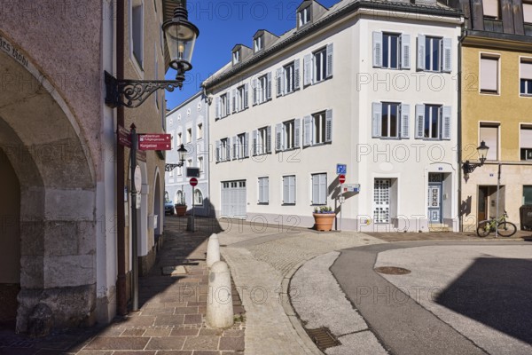 Historic buildings, houses, streets, facade, window, lantern, blue sky, cloudless, crossing Sebastianigasse with Tiroler Straße, Bad Reichenhall, district Berchtesgadener Land, Bavaria, Germany