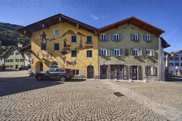 Historic buildings, facade, windows, doors, aerial painting, square, cobblestones, cars, blue sky, alleyway, Sebastianigasse, Florianiplatz, Bad Reichenhall, Berchtesgadener Land district, Bavaria, Germany