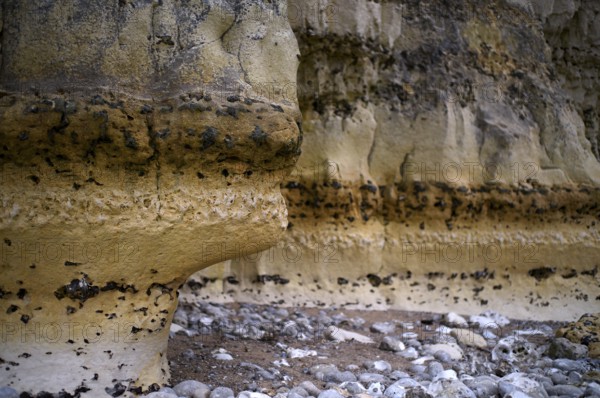 Rock formation, rocks, geological rock structures, pebbles, pebbles, Yport, Alabaster Coast, La Côte d'Albâtre, Normandy, Seine-Maritime, France