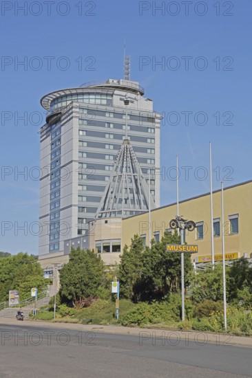 Modern high-rise city hotel and vehicle museum, Congress Centrum, congress, centre, convention centre, inscription, Suhl, Franconia, Thuringia, Germany