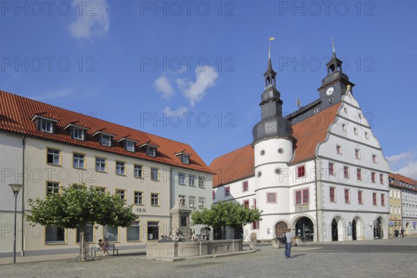 Renaissance town hall and Duke Georg fountain, turret, market square, Hildburghausen, Franconia, Thuringia, Germany