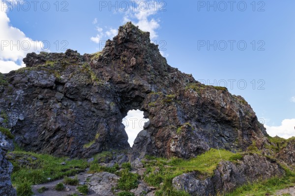 Rock arch, volcanic rock, Djúpalónssandur, Djupalonssandur, volcanic landscape, Hellnar, Snæfellsnes peninsula, Snaefellsnes, West Iceland, Iceland