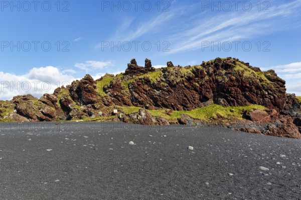 Rocky coast, bizarre lava rocks, Djúpalónssandur, Djupalonssandur, volcanic landscape, Cirrus, Hellnar, Snæfellsnes peninsula, Snaefellsnes, West Iceland, Iceland