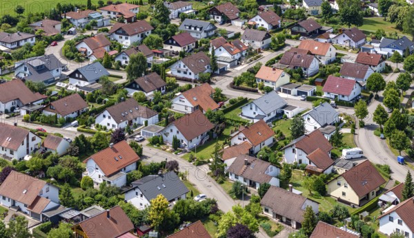 Residential area with detached house and garden. Residential buildings in Münsingen in the Swabian Alb. Drone photo. Münsingen, Baden-Württemberg, Germany