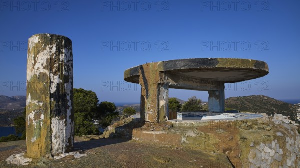 Concrete bunker with round platform high on a hill under a clear sky, Lost Place, Lago anti-aircraft battery, Bunker, Apitiki Mountain, Leros, Dodecanese, Greek Islands, Greece