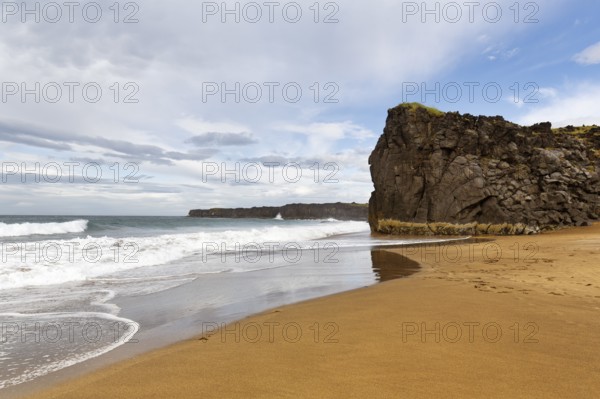 Skarðsvík Beach, golden sandy beach and cliffs, coastal landscape with bay, Skardsvik, Snaefellsnes, West Iceland, Iceland