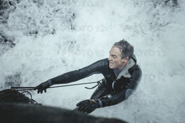 Percebes harvest with Antonio Tojeiro near Cedeira, on a stretch of coast called La Mina, Cedeira, Galicia, España