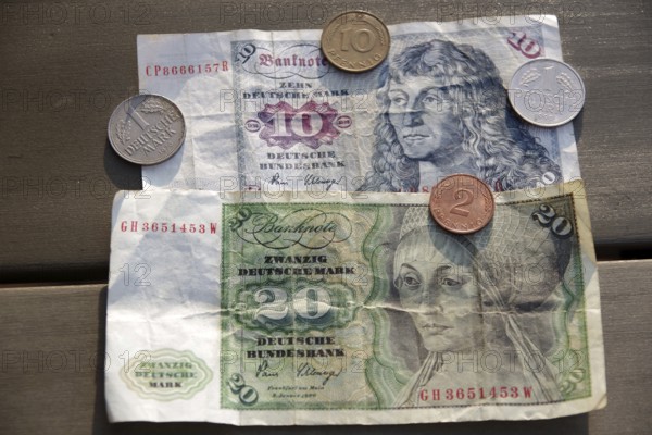 D-Mark, notes, coins, obsolete, means of payment, Germany, 10 and 20 Mark notes and coins from the D-Mark era