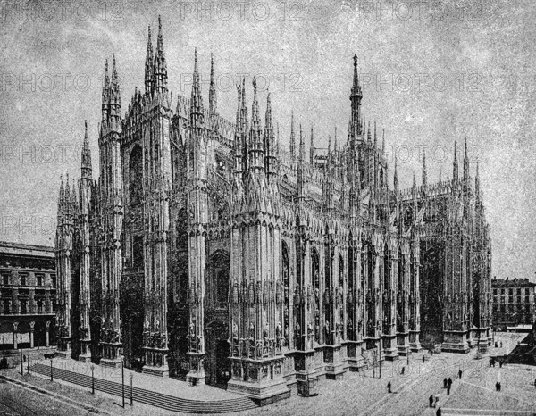 Duomo di Milano, Cathedral of Milan, gothic cathedral, neo-gothic and baroque style elements, architecture, portal, towers with spires, square, steps, Italy, historical illustration 1896