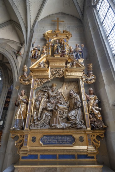 Altar in a side chapel in Überlingen Minster, St Nicholas, built in 1350 and 1576 in the late Gothic style, Überlingen, Baden-Württemberg, Germany