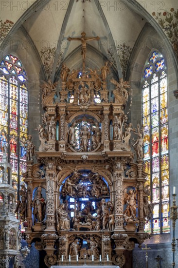 High altar, created between 1613 and 1616, Überlingen Minster, St Nicholas, built in 1350 and 1576 in the late Gothic style, Überlingen, Baden-Württemberg, Germany
