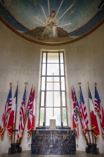 Interior, ceiling fresco, altar, flags, chapel, chapel, military cemetery, Normandy American Cemetery and Memorial, Omaha Beach, D-Day, Operation Overlord, Saint-Laurent-sur-Mer near Colleville-sur-Mer, Normandy, Calvados, France
