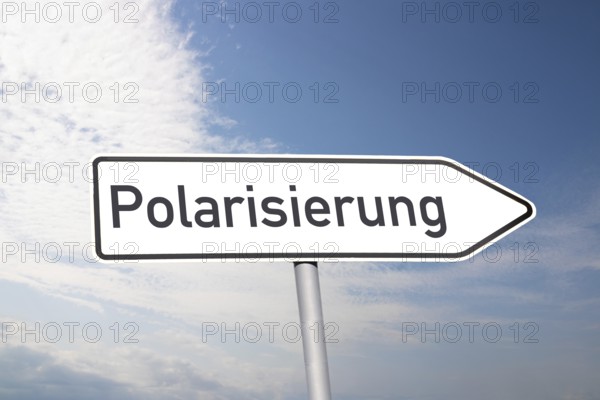(Photomontage) Directional arrow with the inscription POLARISATION