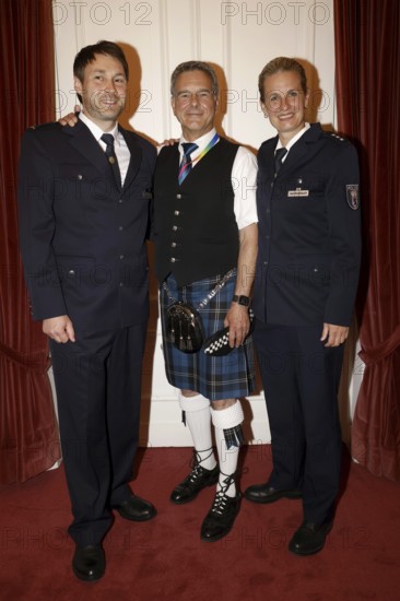 Sebastian Stipp, Marco Langner (Vice President) and Anne von Knoblauch at the show - Gemeinsam Bunt - das 6. Benefizkonzert on 14.07.2025 at the Theater des Westens in Berlin
