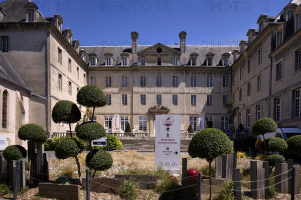 Museum, Musée de la Tapisserie, Bayeux Tapestry, Old Town, Bayeux, Normandy, Calvados, France
