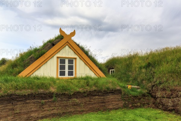 Grass sod house, green roof, peat farm or peat museum Glaumbaer or Glaumbær, open-air museum, Skagafjörður, Varmahlíð, Norðurland vestra, Northwest Iceland, Iceland