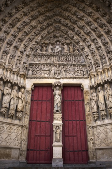 Main portal, Redeemer portal, Cathédrale Notre-Dame d'Amiens cathedral, Amiens, Somme, France