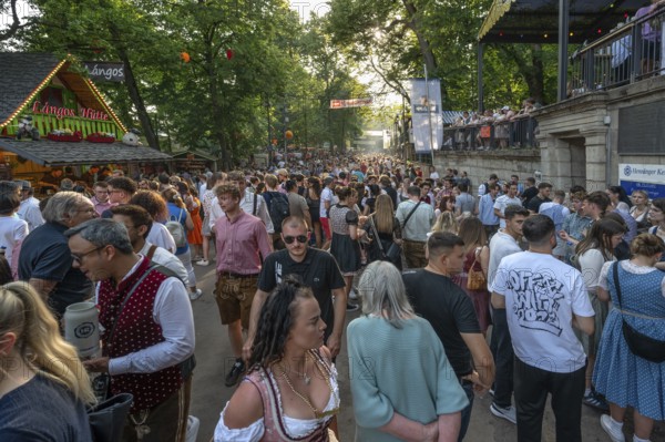 Erlanger Bergkirchweih, traditional twelve-day folk festival, Erlangen, Middle Franconia, Bavaria, Germany