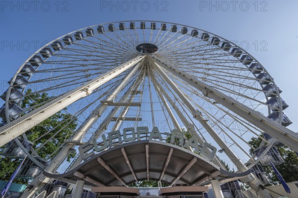 Ferris wheel at the Erlangen Bergkirchweih, traditional twelve-day folk festival, Erlangen, Middle Franconia, Bavaria, Germany