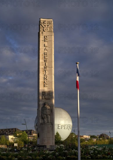 Le Monument aux martyrs de la Résistance, monument to resistance fighters against National Socialists, captive balloon, observation platform, Épernay, Champagne, Marne, France