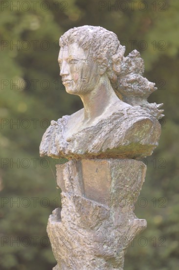 Monument to Landgravine Karoline Henriette, wife of Landgrave Ludwig IX of Hesse-Darmstadt, sculpture, bust, head, detail, Carolinensaal, Old Cemetery, Pirmasens, Rhineland-Palatinate, Germany