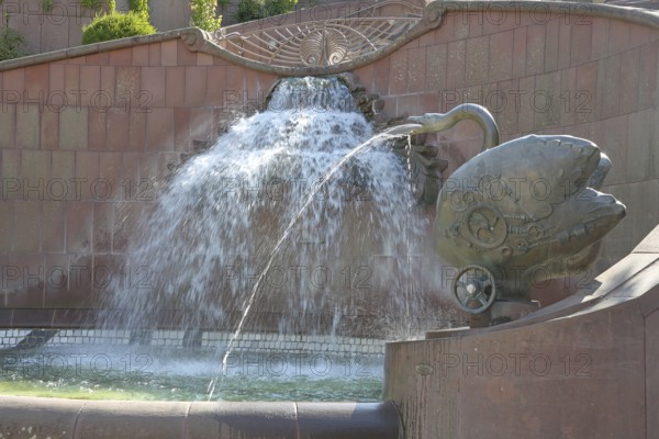 Castle fountain with swan figure by Gernot Rumpf 1984, water features, water basin, water jet, bronze sculpture, modern art, fountain, Schlossplatz, Pirmasens, Rhineland-Palatinate, Germany