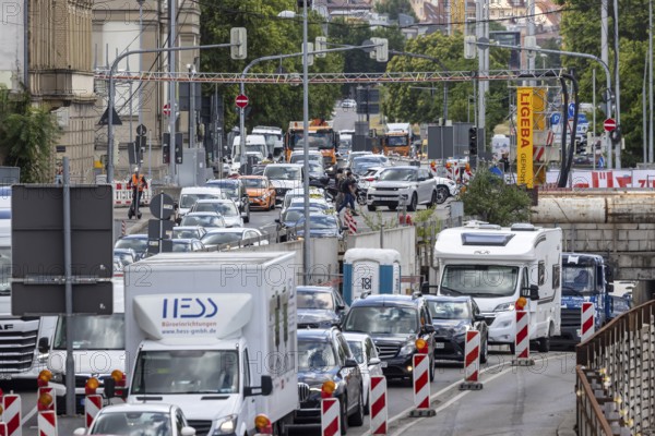 Roadworks traffic obstruction and congestion around the city centre Willy-Brandt-Straße in Stuttgart, Baden-Württemberg, Germany