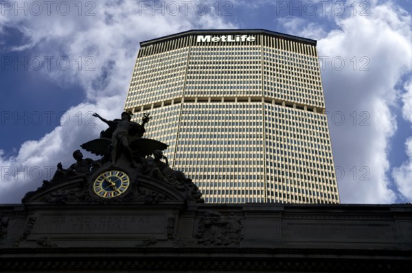 The MetLife Building, office building, built 1960 to 1963, front silhouette of the Central Station entrance, New York City, USA
