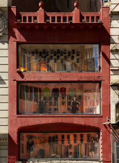 Shop window of a jeweller on three floors, New York City, USA