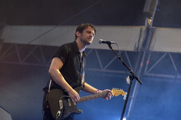 Manuel Christoph Poppe, guitarist, from WANDA live on SCHÖN BEI DIR LIVE 2025-Tour at the Berlin Zitadelle on 12 July 2025