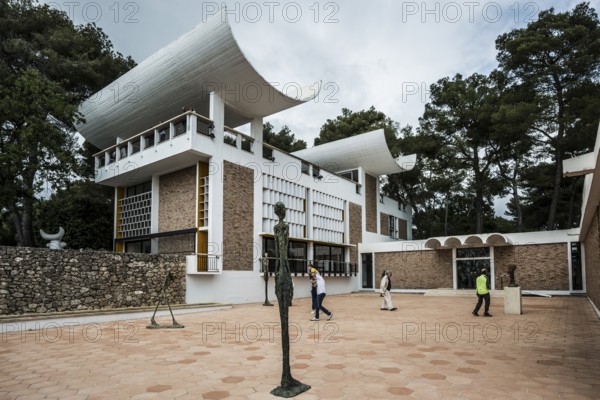 Museum, Fondation Maeght, artist Alberto Giacometti, St. Paul de Vence, Provence Alpes Côte d'Azur, South of France, France