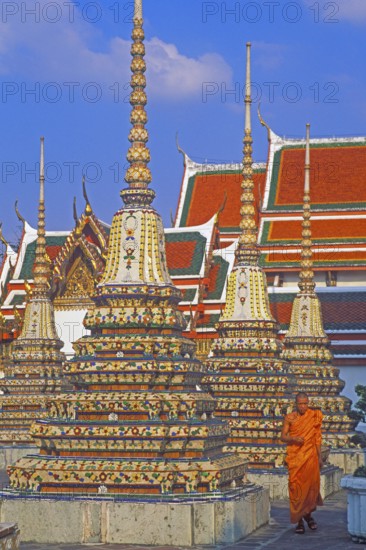 Monk, Chedis, Wat Pho, Bangkok, Thailand, December 2002, vintage, retro, old, historic