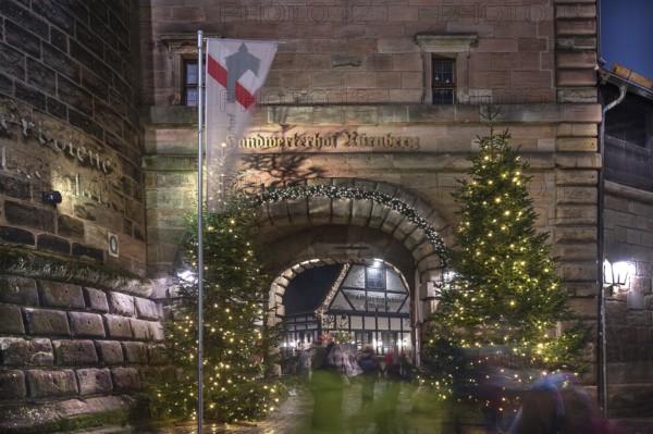 Decorated entrance to the Handwerkerhof during Advent, Königstor, Nuremberg, Middle Franconia, Bavaria, Germany