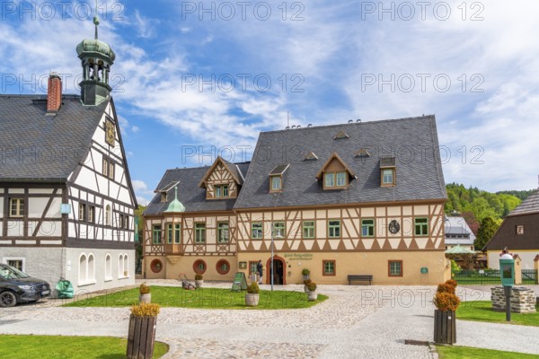 Half-timbered house historische Hüttenschänke and Richters' House, now hotel, Museum Saigerhütte Grünthal, Olbernhau, Ore Mountains, Saxony, Germany