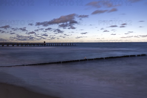 Groows in the sea, evening light, long exposure, Zingst, Fischland-Darß-Zingst, Western Pomerania Lagoon Area National Park, Mecklenburg-Western Pomerania, Germany