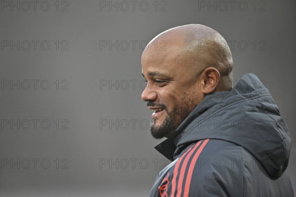 Coach coach Vincent Kompany FC Bayern Munich FCB portrait smiling Voith-Arena, Heidenheim, Baden-Württemberg, Germany