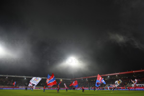 Floodlight show, totals, flag wavers, flags, choreography in front of the start of the game, fog, Voith Arena, Heidenheim, Baden-Württemberg, Germany