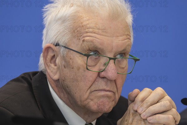 Prime Minister Winfried Kretschmann (Greens) . Portrait. Special meeting of the Stuttgart 21 Steering Committee Stuttgart, Baden-Württemberg, Germany