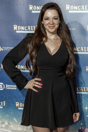 Anne Wünsche at the premiere of the 21st Original Roncalli Christmas Circus Berlin at Berlin's Tempodrom on 19.12.2025