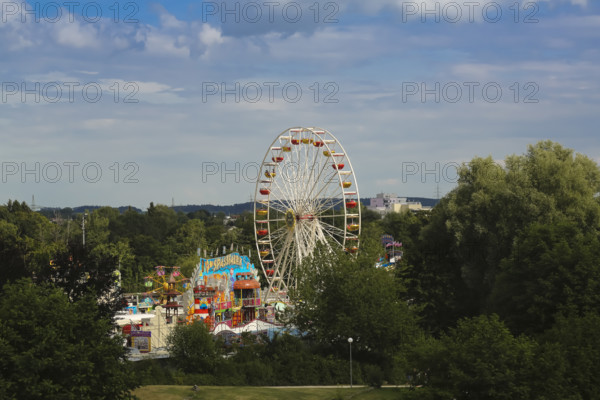 Fairground in Friedrichsau Ulm, folk festival, hustle and bustle, fair, Ferris wheel, amusement park, amusement attraction, amusement ride, Ulm, Baden-Württemberg, Germany
