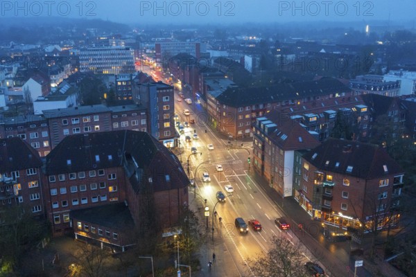 B5, axis, Bergedorf, intersection, Vierlandenstraße, street, division, district, house, old, apartment block, traffic